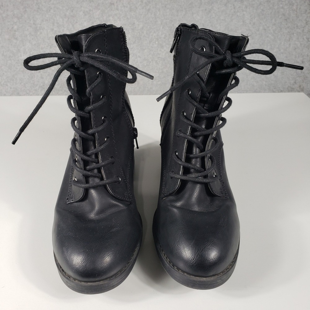 Esmeralda Womens Combat‎ Boots Size 8.5 Black Chunky Lug Sole Lace Up Moto Goth - Picture 2 of 14